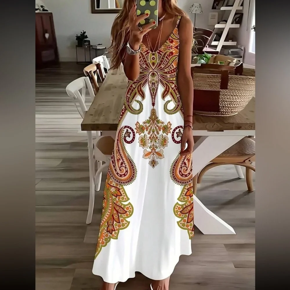 Spring Boho • Elegant Paisley Maxi Dress - Picture 1 of 6